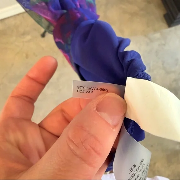 NWT -Vince Camuto - Floral Midi Dress Size 4 - Picture 11 of 12